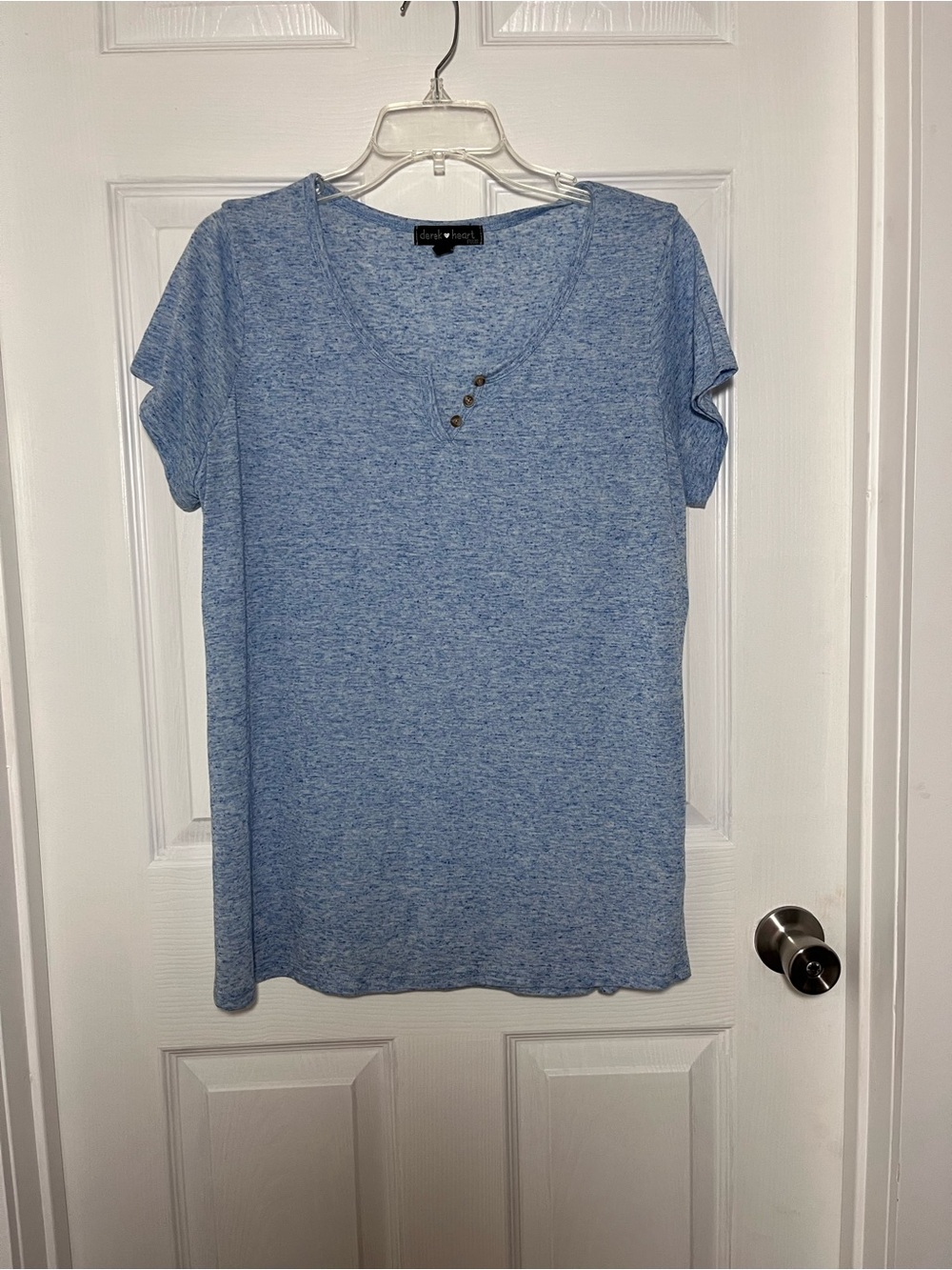 Derek Heart Light Blue Heather Split Scoop Neck Tee